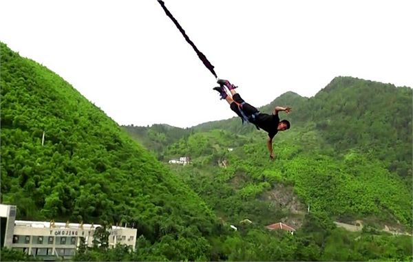 河北石家庄石家庄狮子坪高空蹦极